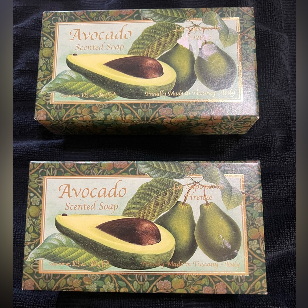 Set of Two La Saponeria Firenze Avocado Scented Bar Soap